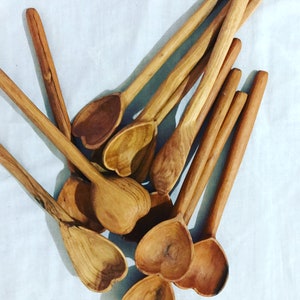 ON SALE olive wood spoons, wooden spoons, Love shaped spoons, Spoon, table decor, restaurant decor, gif for her, gift for mom