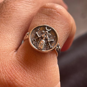 HECATE RING Triple Goddess Sterling Silver 925K Handcrafted Coin Ring, Occult, Witchy Ring, Greek Mythology Minimalist Jewelry