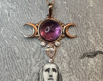 Halsband med trippelmåne i ametist: Häxhänge i roséguld i sterlingsilver