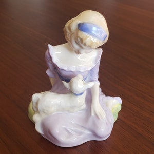 Royal Doulton Mary Had A Little Lamb