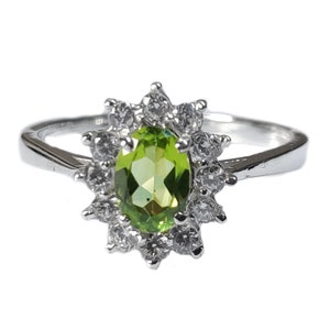 Silver Peridot Solitaire Ring 5x7 mm Oval Peridot Promise Ring Natural Peridot Anniversary Ring Ausgust Birthstone Ring Mothers Day Gift