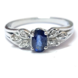 Blauer Saphir Ring Zierlich Blauer Saphir Ring 0,60 Ct Natürlicher Blauer Saphir Ring 4x6 mm Oval Saphir Ring Silber Blauer Saphir Ring