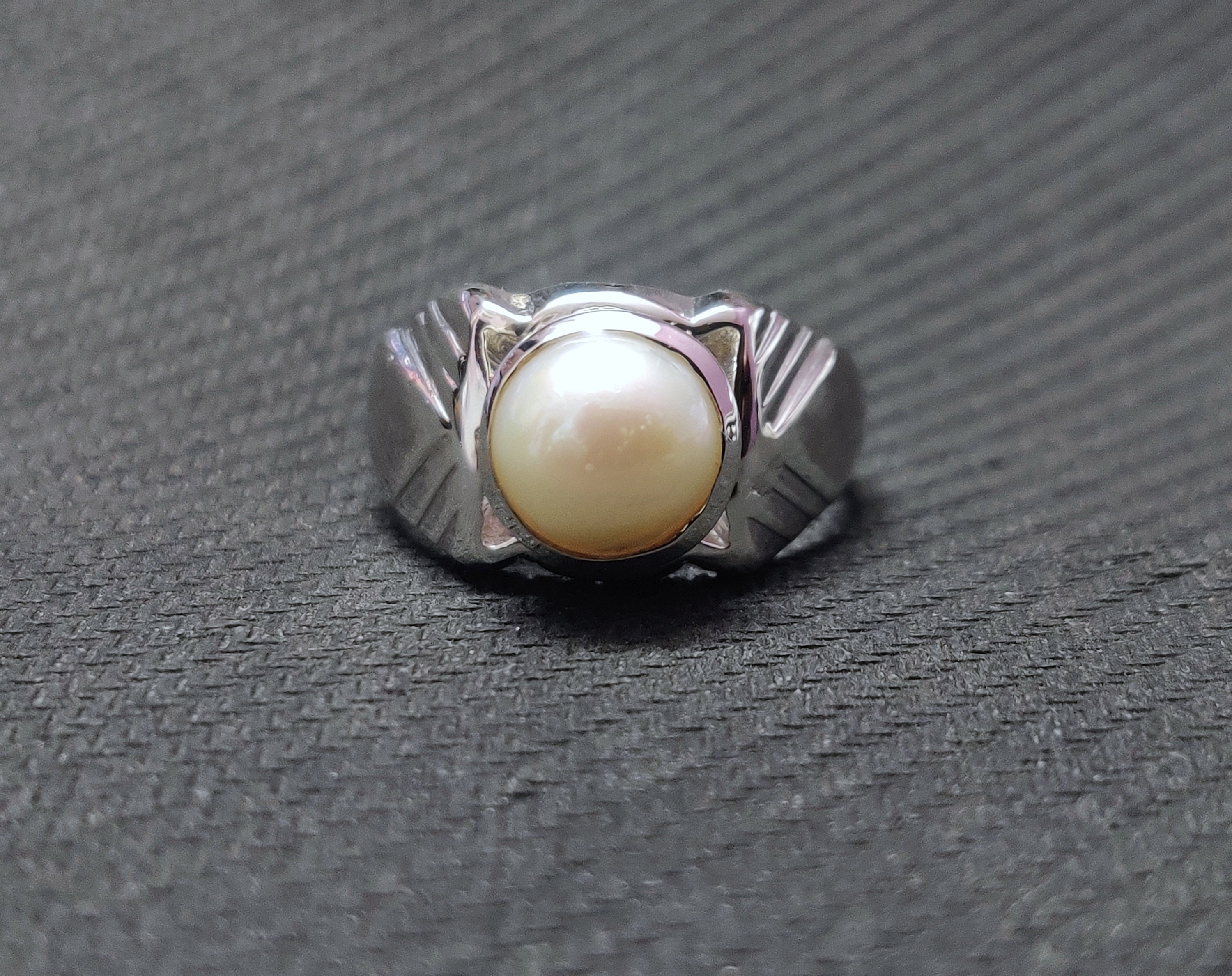 PTM 925 Sterling Silver Pearl (Moti) 6.25 Ratti or 5.7 Cts Astrological  Gemstone Bis Hallmark Ring for Men & Women