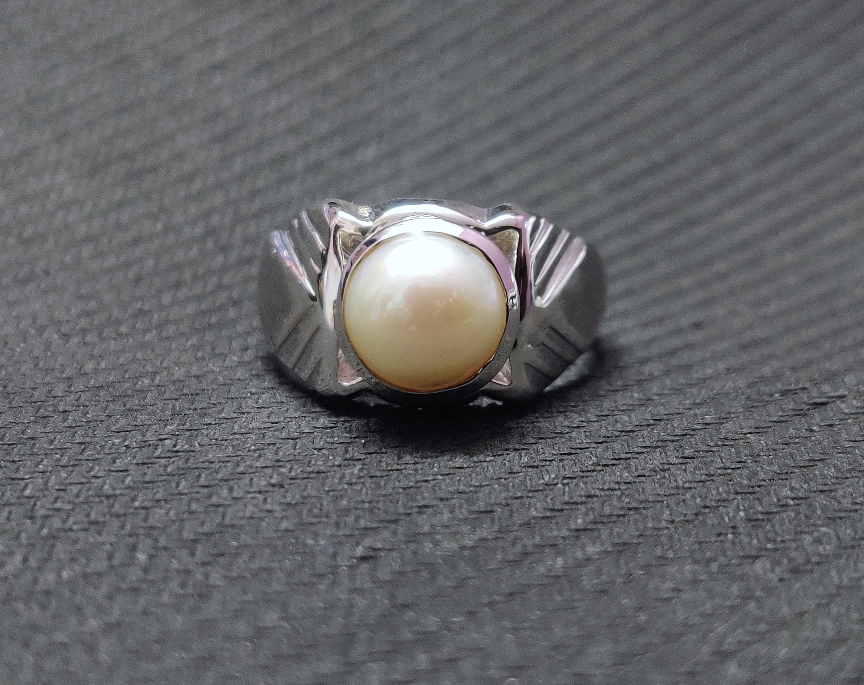 Female 92.5 Silver Pearl Ring at Rs 100/gram in New Delhi | ID: 22284360533