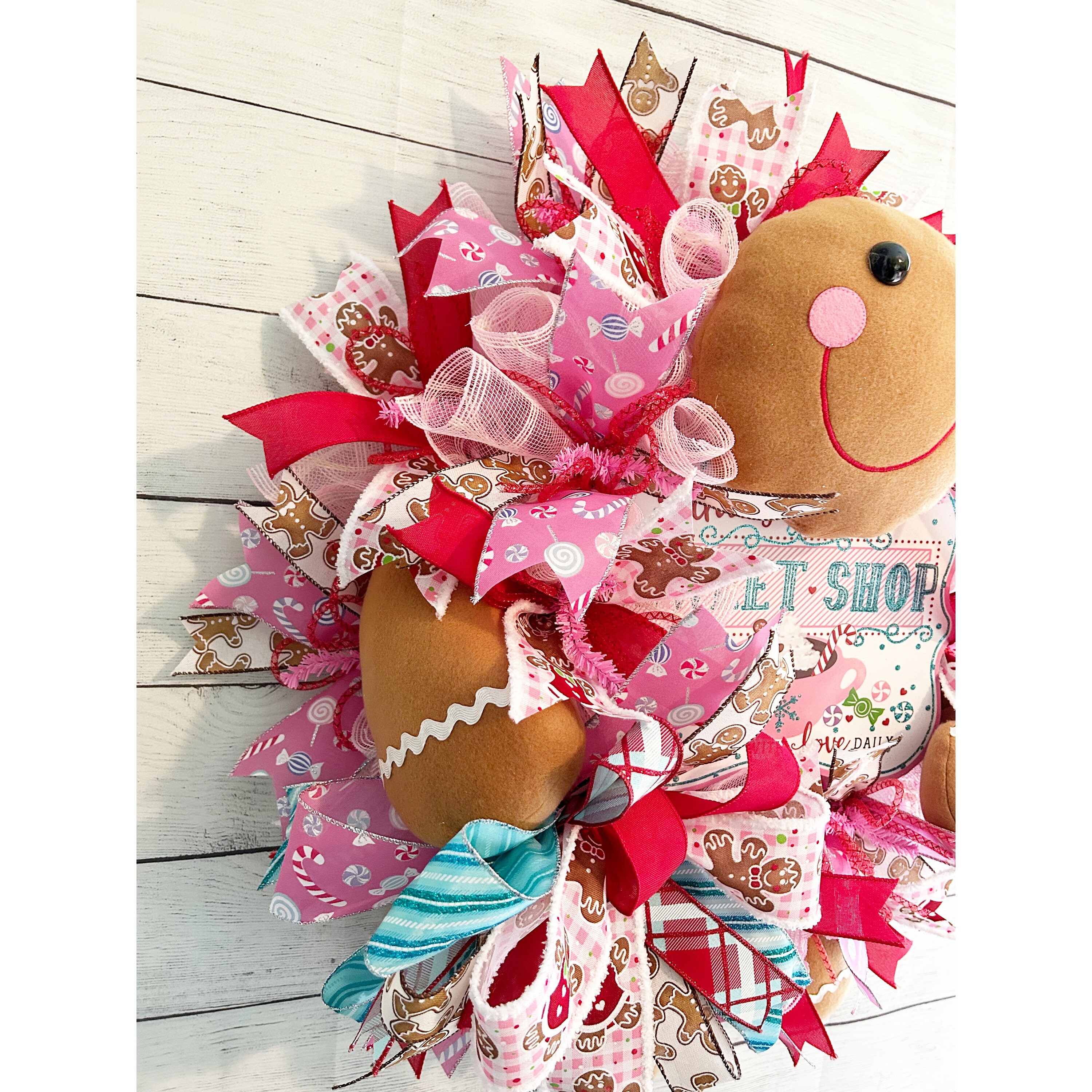 Gingerbread Man Christmas Wreath for Front Door, Gingerbread Kitchen ...