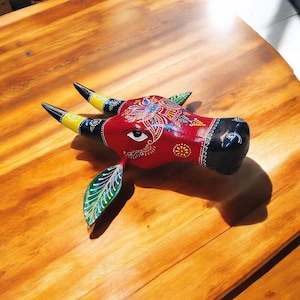 Wooden Handpainted Cow-Head, Bull Head, Hand Painted Indian Nandi Indian WallArt, Hindu Nandi bull Indian Home Decor, Wooden Cow WallHanging