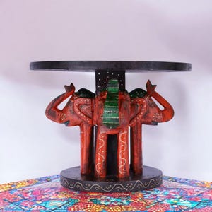 Handgjort elefantbord i mangoträ: Indisk dekorationsväxtställning