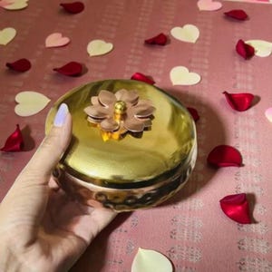 Goudkleurige metalen pot, huwelijkscadeau, Diwali-cadeau