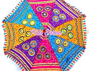 Geborduurde Indiase paraplu: decoratieve katoenen parasol, mehndi-decor