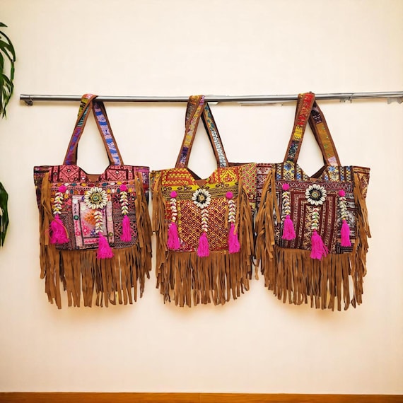 Bolso de mano con flecos Banjara hecho a mano: bolso bohemio