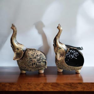 Elephant uptrunk, Showpiece, Table top, Made of Wrought Iron, Golden ,Tea Light Candle Holder Lantern Stand for Home Living Room Decoration