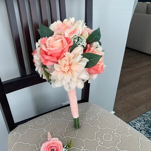Wedding Bouquet with roses in coral tones, Peachy pink bridal bouquet, Roses and Dahlias bridal bouquet, Silk flowers  bouquet, Boutonniere