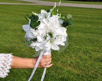 12"White bridal bouquet, Classic wedding bouquet, White lily bouquet, White hydrangea bouquet, White silk flowers bouquet, Wedding bouquet