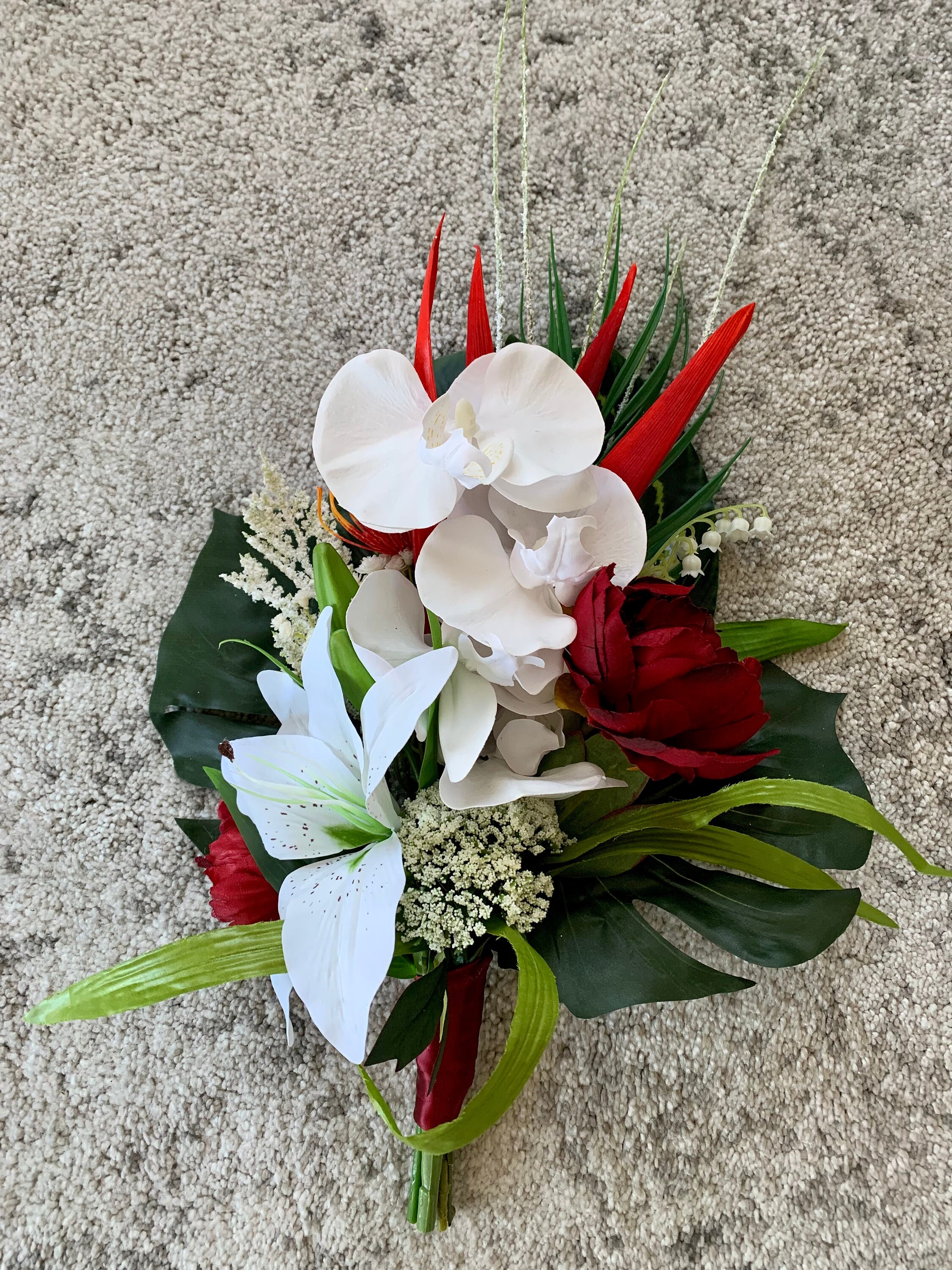 Ramo de novia tropical/Ramo de novia con flores tropicales/Ramo de novia  con flores de ave del paraíso, protea, orquídea, lirio y burdeos - Etsy  México, image size:2250x3000