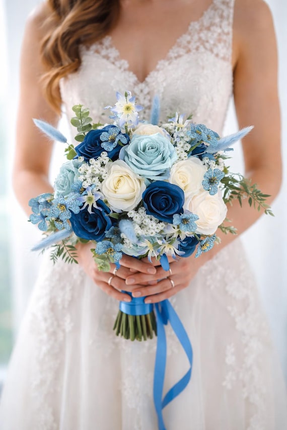 Blue and White Wedding Flowers Package, Arch Swags and Bouquets Set, Faux Bridal  Bouquet, Bridesmaid Flowers, Wedding Party Florals - Etsy