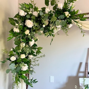 White Wedding arch & signs flowers/Wedding backdrop/Floral arbor decor/Wedding arch arrangement/Wedding silk flowers set/Floral Swag/Tieback