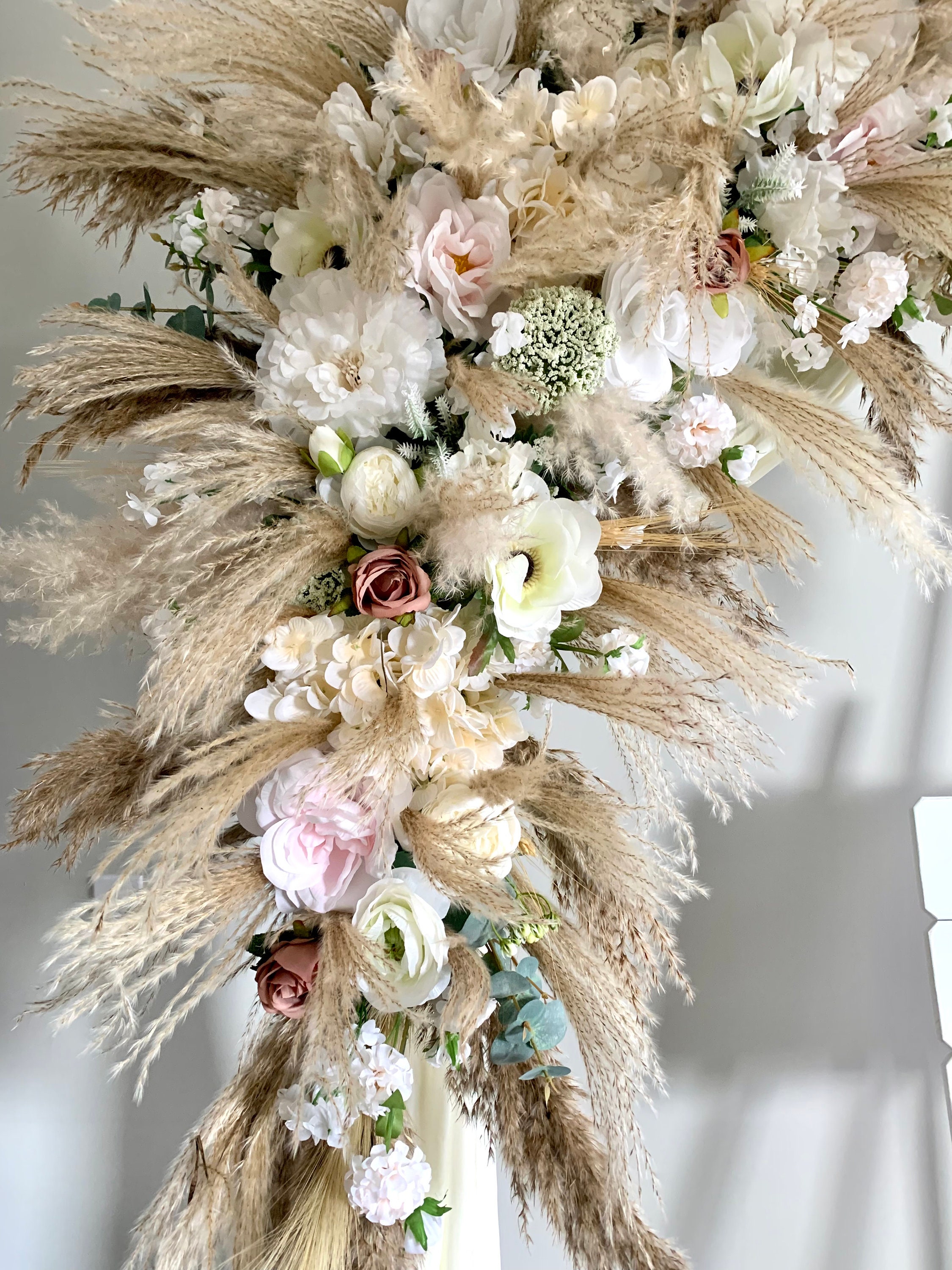 Natural Pampas Grass Wedding Arch Flowers/boho Arch - Etsy