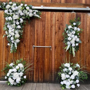White Classic Wedding/White flowers arch arrangement/Silk flowers arch swag/Wedding white flowers backdrop/Wedding arbor/Aisle floral decor