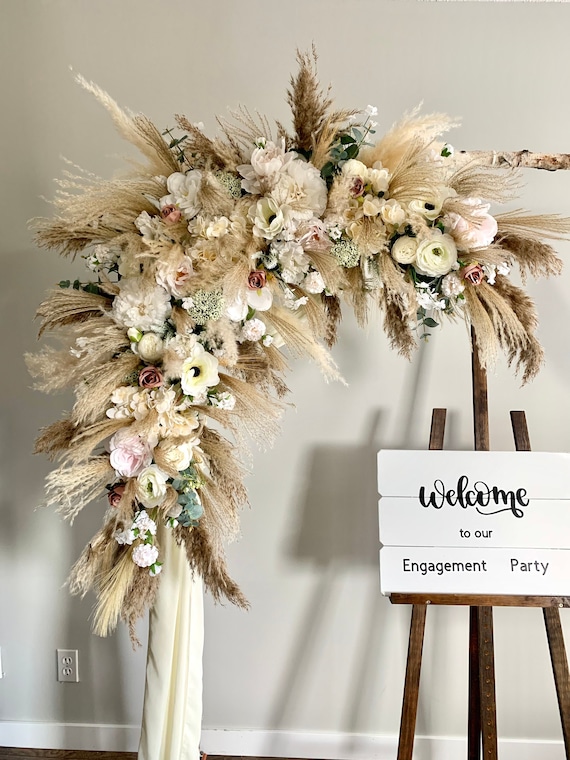 Boho White and Gold Pampas Grass Floral Arrangement Wedding Centerpiece -   Sweden