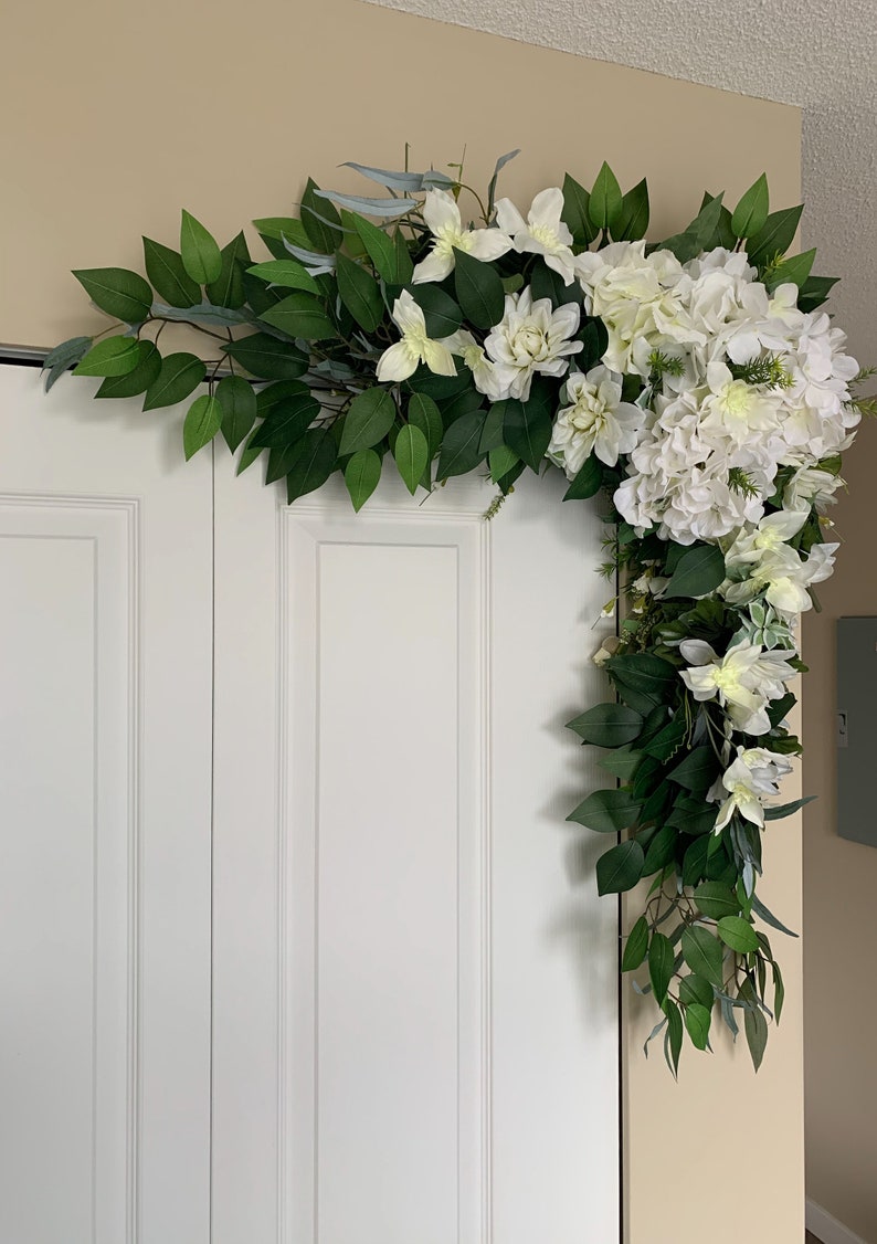 Wedding arch swag with silk flowers/Corner swag with Etsy