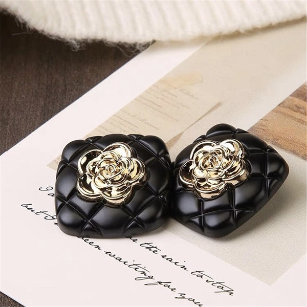 Botones de ropa de corazón negro de 18/23mm, 10 Uds., botones cuadrados de flores con entramado de diamantes a la moda, botones de suéter de punto para vestido de mujer