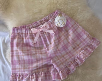 Christmas pink plaid cotton flannelette woman pyjama shorts / Matching pink plaid cotton flannelette pj shorts/ ruffles pink PJ shorts