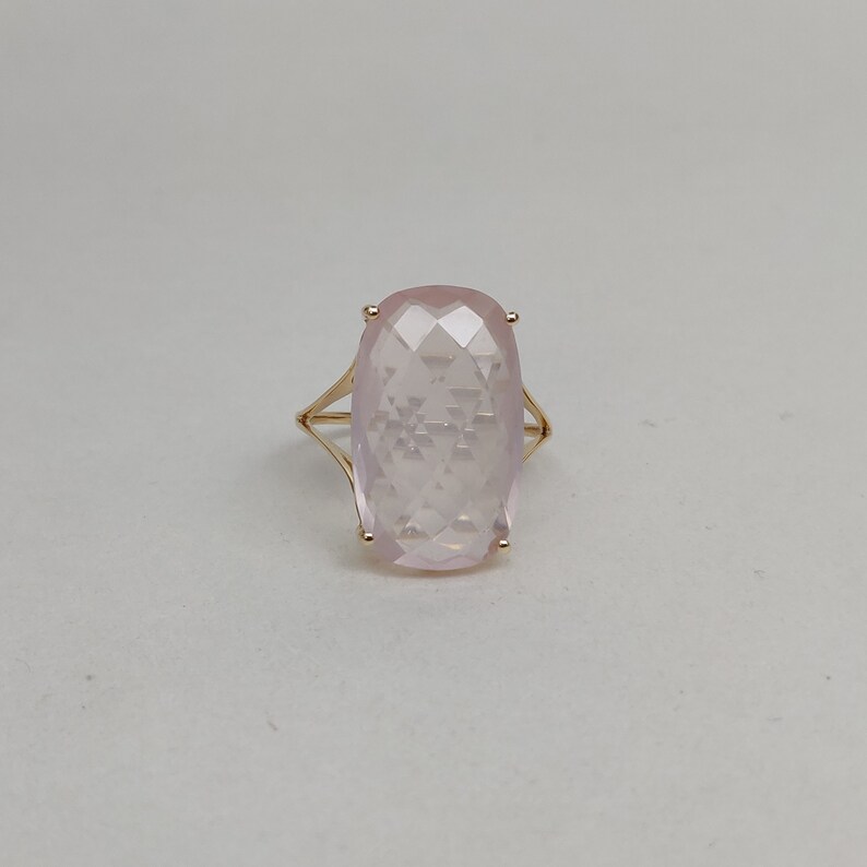 Natural Rose Quartz Ring Gift for her Bridesmaids/' and alternative Engagement Ring 14K Yellow Solid Gold Gemstone Ring