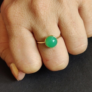 Natural Chrysoprase Ring, 14K Solid Yellow Gold Chrysoprase Ring, May Birthstone Ring, Bezel Ring, Round Ring, Anniversary Present
