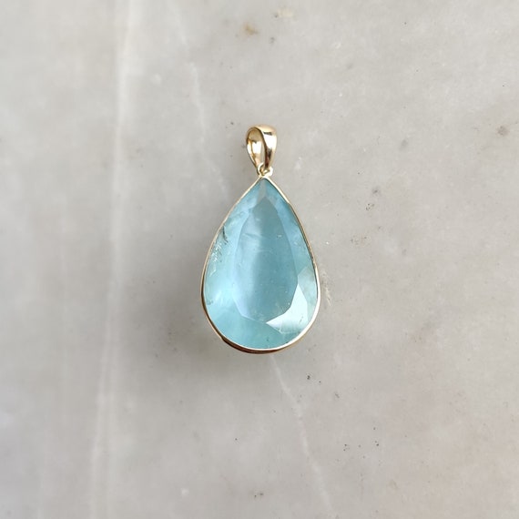 Natural 2025 aquamarine pendant