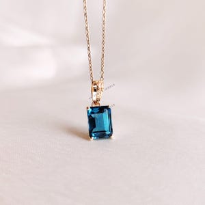 14K Gold London Blue Topaz Pendant - December Birthstone Jewelry
