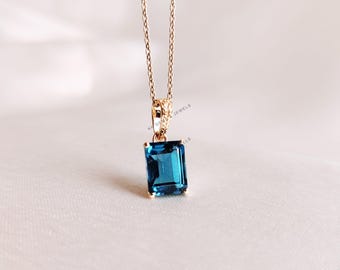 14K Gold London Blue Topaz Pendant - December Birthstone Jewelry