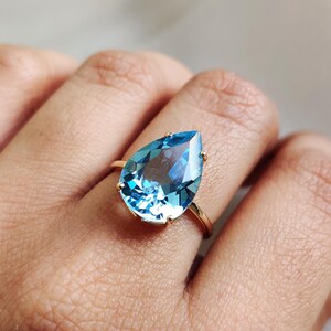 Natural Sky Blue Topaz Ring, 14K Solid Yellow Gold Sky Blue Topaz Ring, December Birthstone, Valentine&#39;s Day Gift, Blue Topaz Jewelry