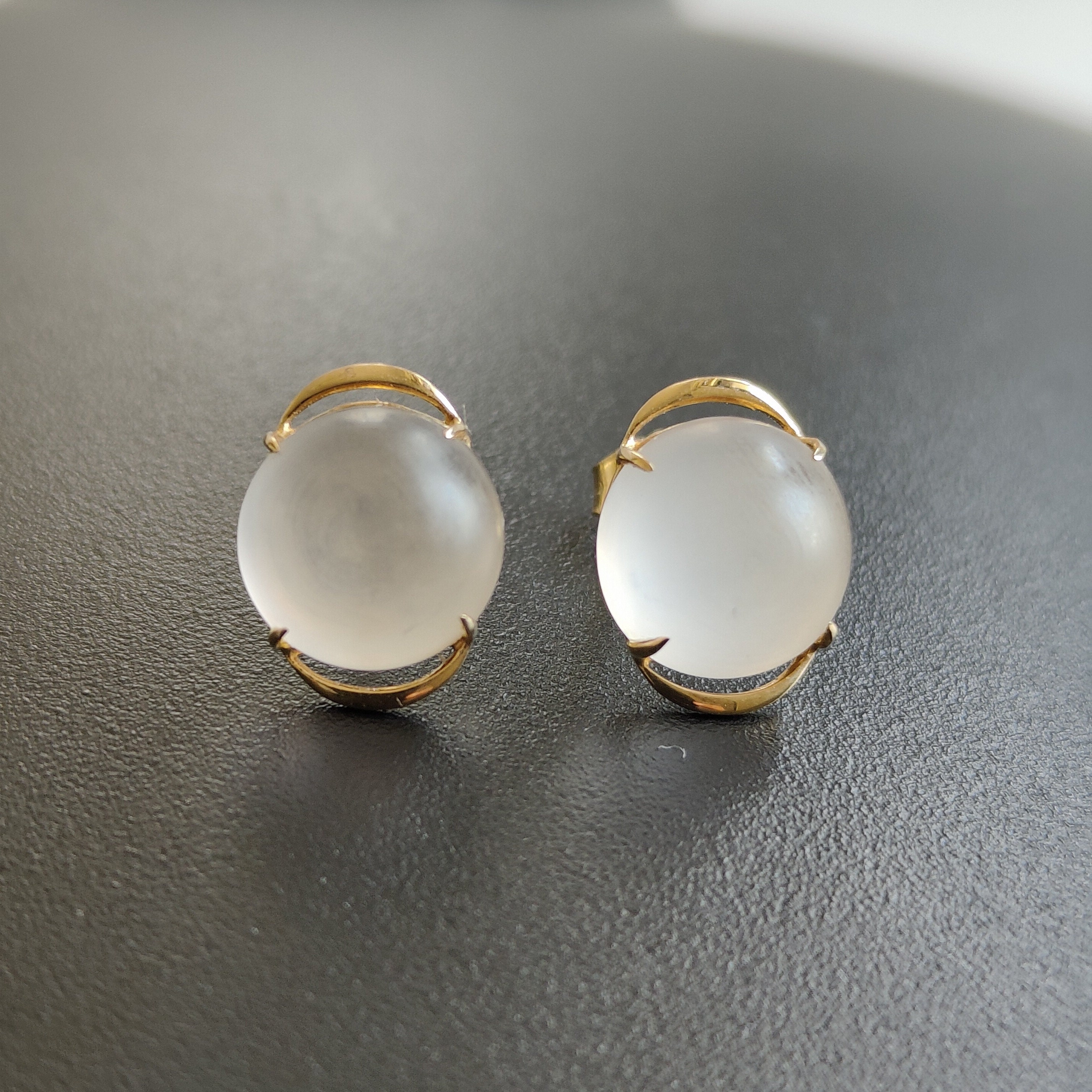 Main Image Bottom 0-1