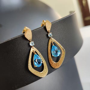 Natural Swiss & Sky Blue Topaz Stud Earring, 14K Solid Yellow Gold Swiss Blue Topaz Earring, December Birthstone Earrings, Christmas Gift
