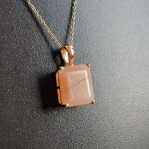 Natürlicher Pfirsich Mondstein Anhänger, 14K Gelbgold Mondstein Anhänger, Juni Birthstone Anhänger, Mondstein Schmuck, Weihnachtsgeschenk