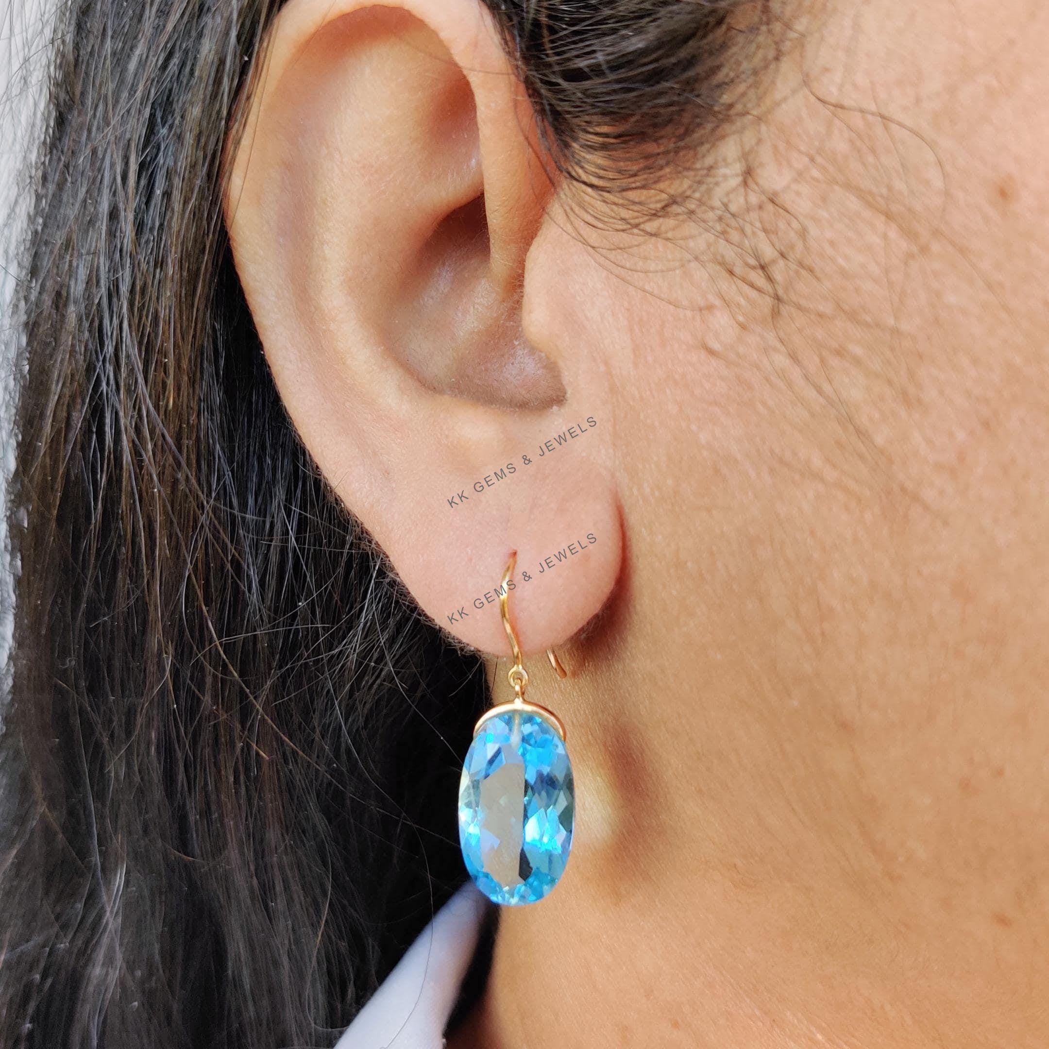 18Kゴールド 天然スイスブルートパーズ イヤリング オーバル 12月