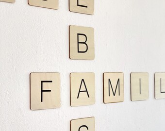 Scrabble Buchstaben Deko - personalisierte Wanddeko - Wandbild - Buchstabenwand