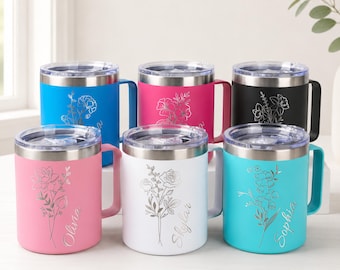 Tasse personnalisée gravée avec anse/Tasse fleur de naissance/Tasse personnalisée avec nom/Tasse à café isolée 12 oz avec couvercle/Cadeaux de demoiselle d'honneur/Tasse de voyage