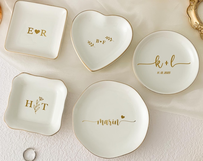 Personalized Jewelry Dish/ Bridesmaid Gifts/ Engagement Ring Dish/ Birthday Gift for Her/ Graduation Gift/ Bridal Shower Gift/ Gift for Mom