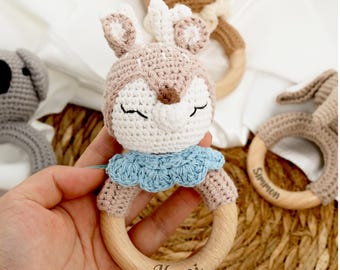 Personalized Crochet Rattle/ Engraved Rattle Ring with Name/ Custom Animal Rattle/ Newborn Baby Gift/ Baby Shower Gift/ Wooden Rattle Toy