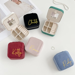 Boîte à bijoux de demoiselle d'honneur/Cadeau de douche nuptiale/Proposition de demoiselle d'honneur/Étui à bijoux de voyage personnalisé/Cadeau pour elle/Boîte à bijoux personnalisée en velours