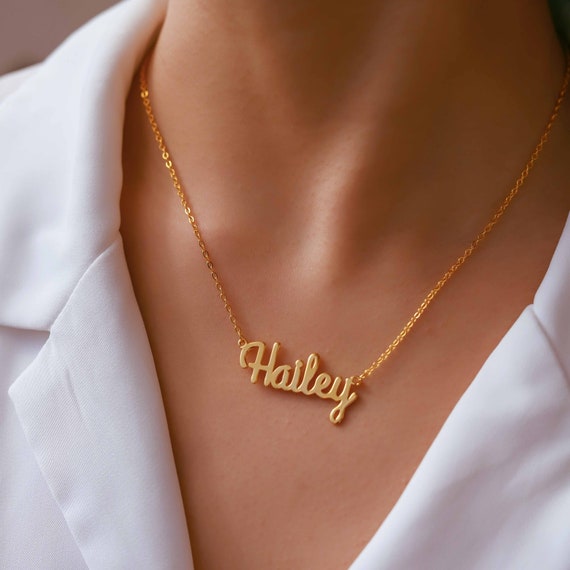 Best gift personalized small name necklace