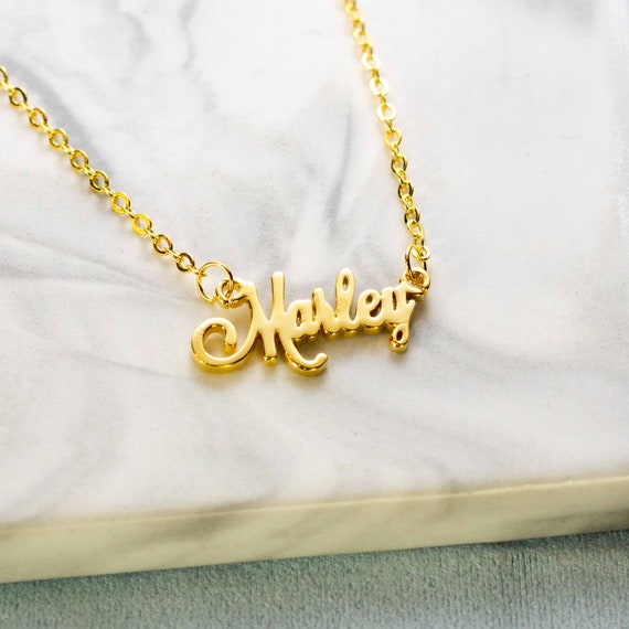 Name pendant gold design deals