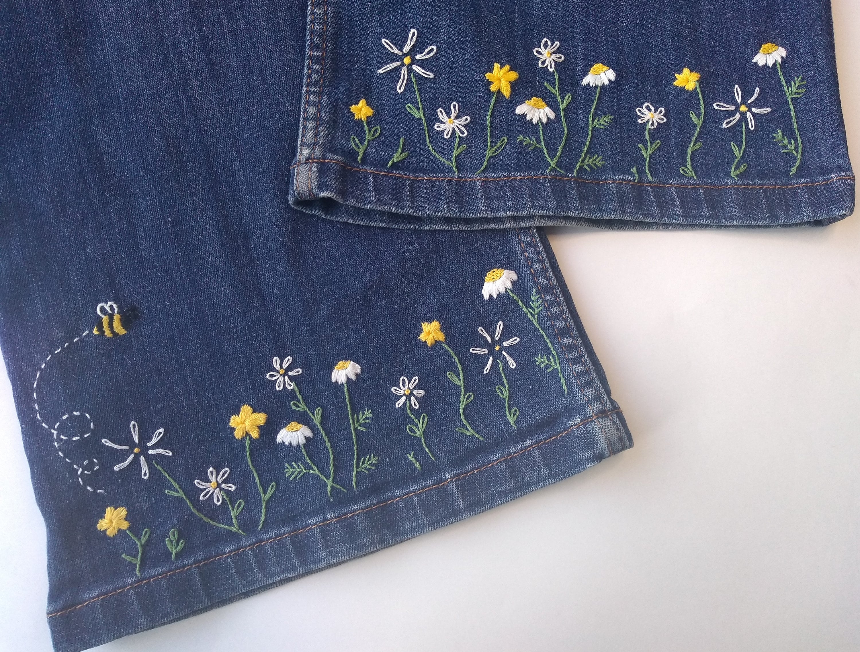 Jeans Embroidery Kit: Daisies and Bee -  Canada