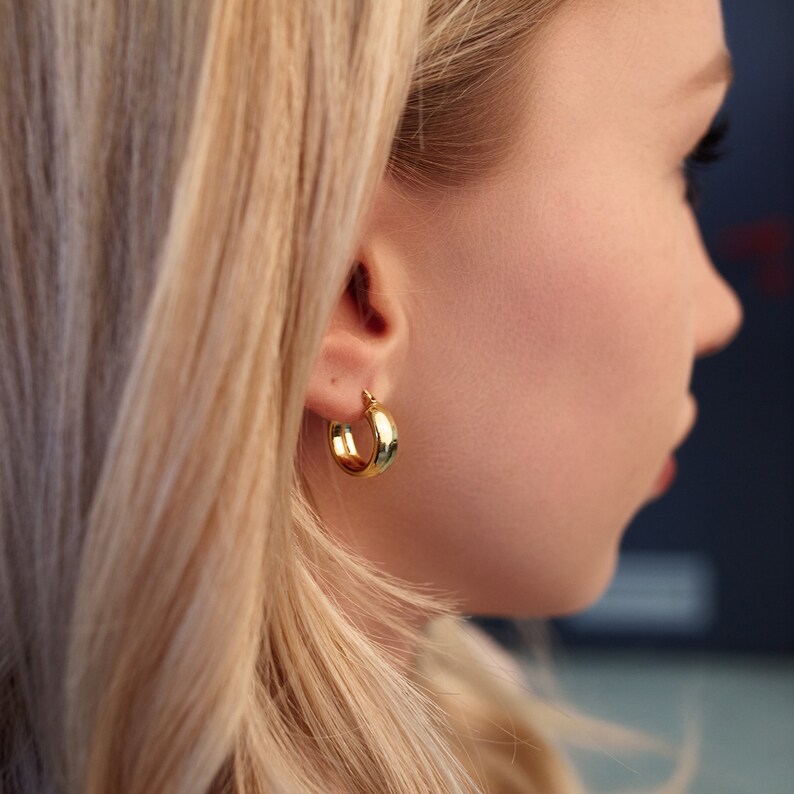 Small gold huggie hoops earring for women tiny silver delicate hoop earrings minimalist fashion gift ideas jewelry for her