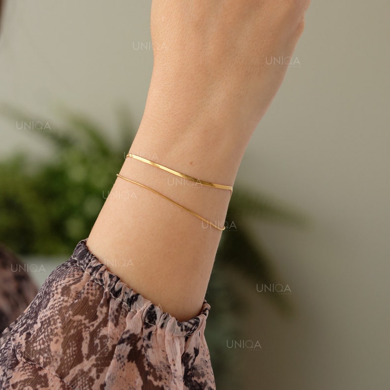 18K Gold Snake armband, visgraat kettingarmband, sierlijke gouden armband, platte kettingarmband, stapelarmband, cadeau voor haar afbeelding 2