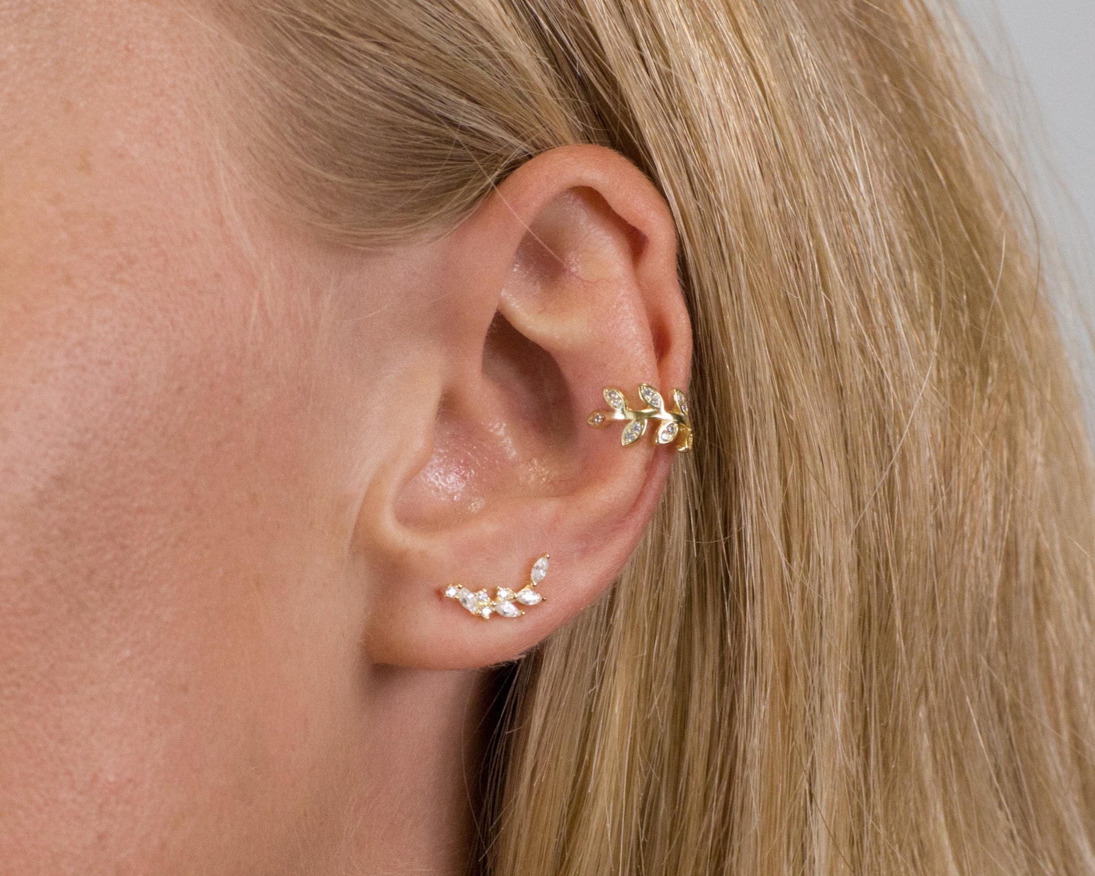 Climber Cartilage Gold Stud Earrings Tiny Stud Earrings Etsy