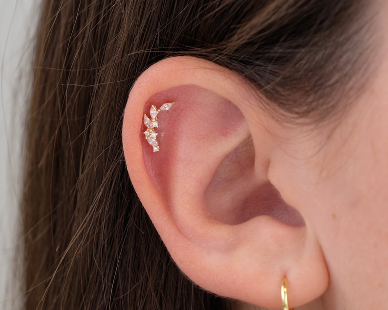 Climber Cartilage Gold Stud Earrings, tiny stud earrings, cartilage stud, helix stud 