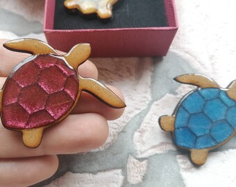 Broche de tortuga marina de madera y resina, broche animal marino, broche hecho a mano,regalo original de mujer, regalo artesanal para ella