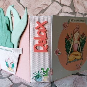 Album de scrapbooking avec carnet et pop-ups faits à la main en carton, carton et papier, cadeau pour photos faites maison, amis, souvenirs, loisirs...